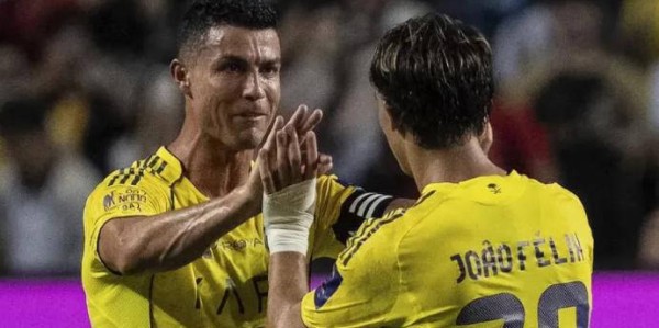 重磅热搜！41岁C罗或将重返欧洲，5000万欧解约金背后的德甲逆袭计划