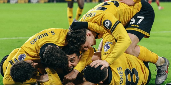 英超最新积分战报：利物浦爆大冷，利兹联被绝杀，埃弗顿连胜