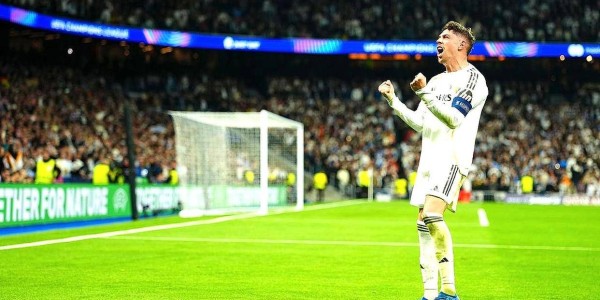 皇马万金油终于摘牌！一周5球，欧冠+西甲MVP，他才是真核！