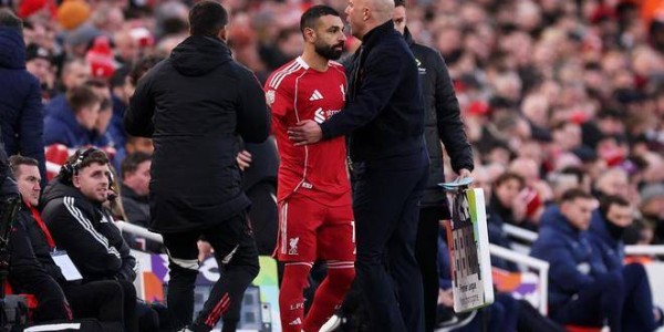 10亿豪阵被他用废 利物浦庸帅争议换人惹众怒 下场欧冠出局或下课