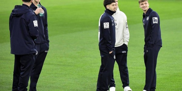 10岁被皇马错过！拜仁17岁天才6球2助攻闪耀德甲，父亲曾拒绝伯纳乌试训